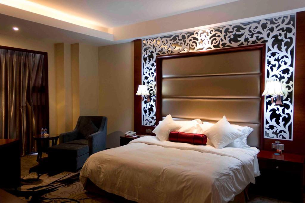 Shanghai Jinfeng International Hotel Room photo